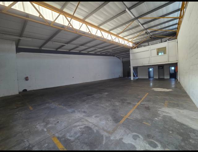 334M² WAREHOUSE TO LET IN GLEN ANIL